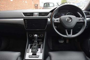 Skoda Superb 2.0 TSI SE L Executive 5dr DSG