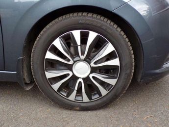 Nissan Micra 1.0 IG-T 92 Acenta 5dr CVT
