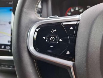 Volvo V60 2.0 T5 R DESIGN 5dr Auto