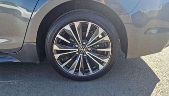 Toyota Corolla Touring Sport 1.8 Hybrid Design 5dr CVT