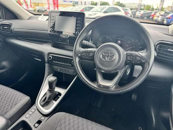 Toyota Yaris 1.5 Hybrid Icon 5dr CVT