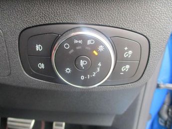 Ford Focus 1.0 EcoBoost Hybrid mHEV 155 ST-Line X 5dr Auto
