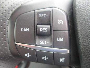 Ford Focus 1.0 EcoBoost Hybrid mHEV 155 ST-Line X 5dr Auto