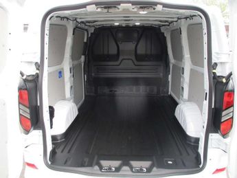 Ford Transit Custom 2.5 PHEV 232ps H1 Van Limited Auto