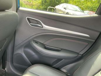 MG ZS 1.5 VTi-TECH Exclusive 5dr
