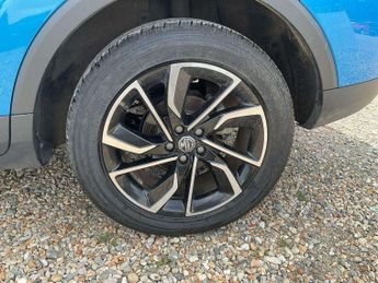 MG ZS 1.5 VTi-TECH Exclusive 5dr