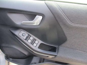 Ford Puma 1.0 EcoBoost Hybrid mHEV Titanium 5dr DCT