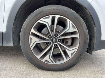 Hyundai Santa Fe 2.2 CRDi Premium SE 5dr 4WD Auto