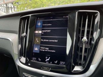 Volvo V60 Cross Country 2.0 B4D Cross Country 5dr AWD Auto