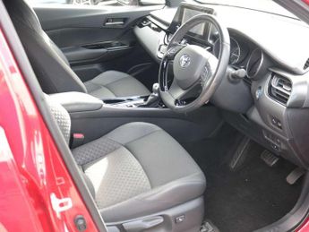 Toyota C-HR 1.8 Hybrid Design 5dr CVT