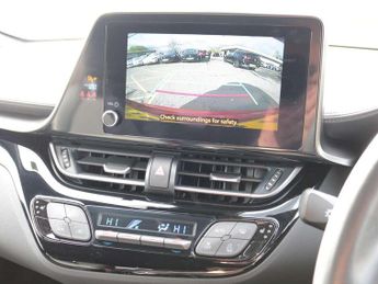 Toyota C-HR 1.8 Hybrid Design 5dr CVT