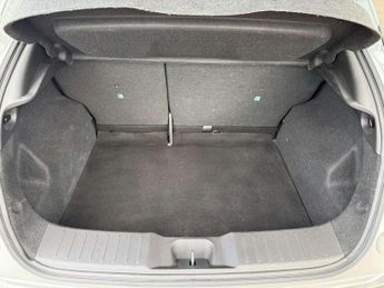 Nissan Juke 1.0 DiG-T N-Connecta 5dr DCT