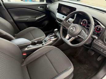 Nissan Juke 1.0 DiG-T N-Connecta 5dr DCT