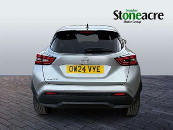 Nissan Juke 1.0 DiG-T N-Connecta 5dr DCT