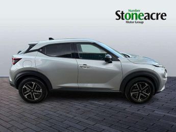 Nissan Juke 1.0 DiG-T N-Connecta 5dr DCT