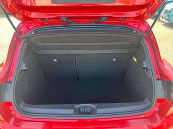 Renault Clio 1.6 E-TECH Hybrid 140 RS Line 5dr Auto