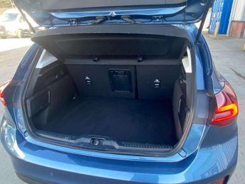 Ford Focus 1.0 EcoBoost Hybrid mHEV Titanium X 5dr Auto
