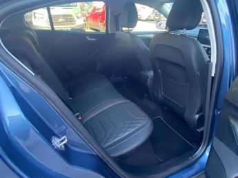Ford Focus 1.0 EcoBoost Hybrid mHEV Titanium X 5dr Auto
