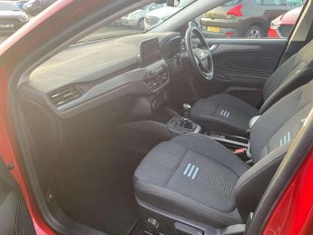 Ford Focus Active 1.0 EcoBoost Active Style 5dr