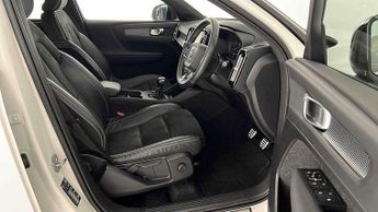 Volvo XC40 1.5 T3 [163] R DESIGN 5dr