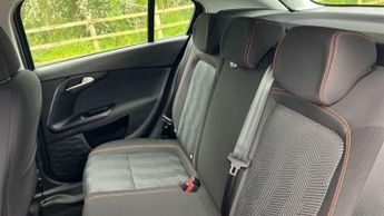 Fiat Tipo Cross 1.5 Hybrid 48V Cross Garmin 5dr DDCT