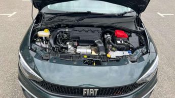 Fiat Tipo Cross 1.5 Hybrid 48V Cross Garmin 5dr DDCT