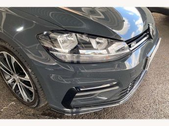 Volkswagen Golf 1.5 TSI EVO 150 R-Line 5dr