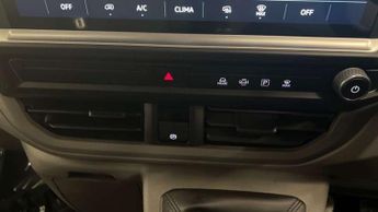 Volkswagen Transporter 2.0 TDI 150 Commerce Plus Van