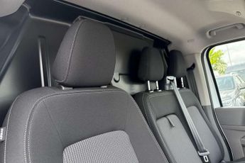 Volkswagen Transporter 2.0 TDI 150 Commerce Plus Van