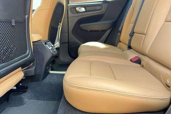 Volvo XC40 2.0 B5P Inscription Pro 5dr AWD Auto