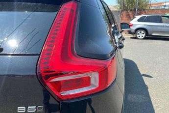 Volvo XC40 2.0 B5P Inscription Pro 5dr AWD Auto