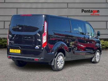 Ford Transit Custom 2.0 EcoBlue 130ps Low Roof D/Cab Limited Van