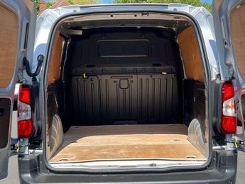 Peugeot Partner 1.5 BlueHDi 100 Professional Van