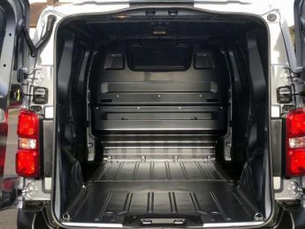 Vauxhall Vivaro 2700 1.5d 120PS Prime H1 Van