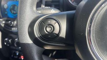 MINI Hatchback 5dr 1.5 Cooper Classic II 5dr