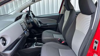 Toyota Yaris 1.5 Hybrid Icon Tech 5dr CVT