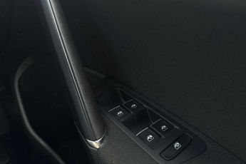Volkswagen Golf 1.5 TSI EVO 150 R-Line 5dr