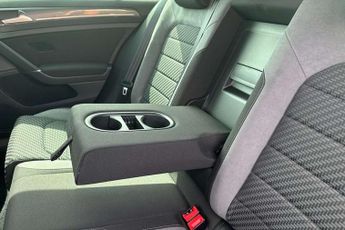 Volkswagen Golf 1.5 TSI EVO 150 R-Line 5dr