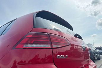 Volkswagen Golf 1.5 TSI EVO 150 R-Line 5dr