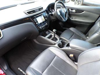 Nissan Qashqai 1.6 dCi Tekna [Non-Panoramic] 5dr 4WD