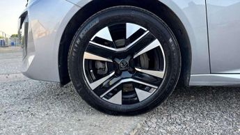 Peugeot 208 1.2 PureTech 100 Allure 5dr