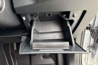 Volkswagen Caddy 2.0 TDI 102PS Commerce Pro Van