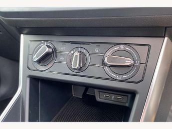 Volkswagen Polo 1.0 TSI Life 5dr
