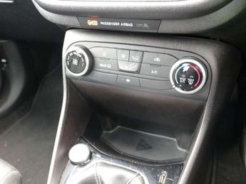 Ford Fiesta 1.1 Zetec 5dr