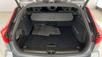 Volvo V60 2.0 T5 [250] R DESIGN Plus 5dr Auto