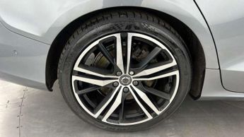Volvo V60 2.0 T5 [250] R DESIGN Plus 5dr Auto