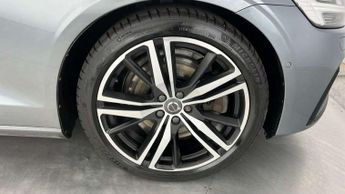 Volvo V60 2.0 T5 [250] R DESIGN Plus 5dr Auto
