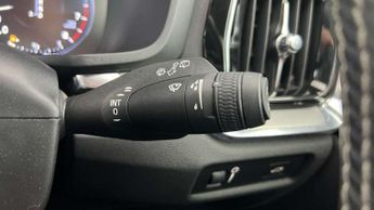 Volvo V60 2.0 T5 [250] R DESIGN Plus 5dr Auto