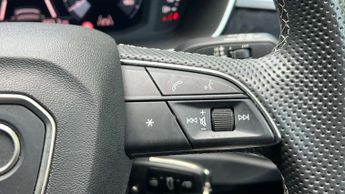 Audi Q3 35 TFSI S Line 5dr S Tronic