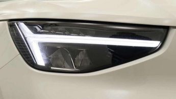 Volvo XC40 2.0 B3P Plus Dark 5dr Auto